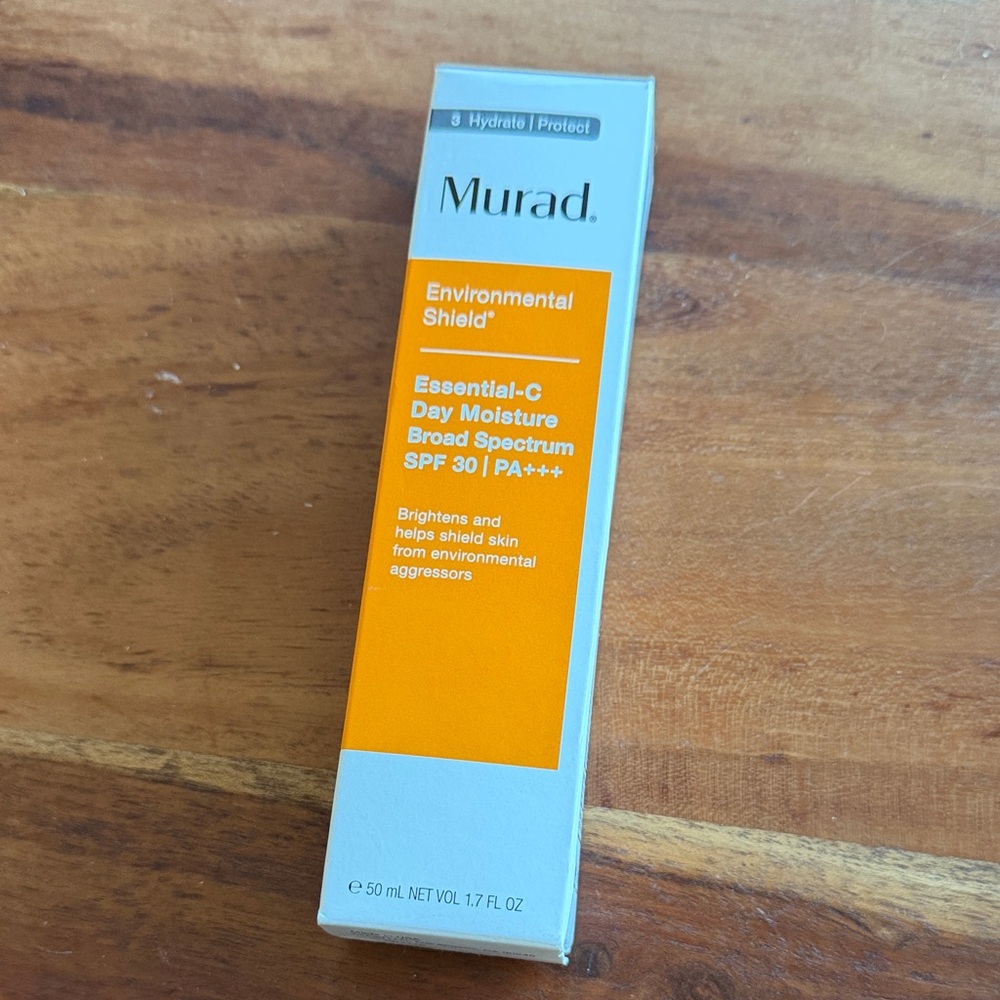 Murad Essential-C Day Moisture SPF 30